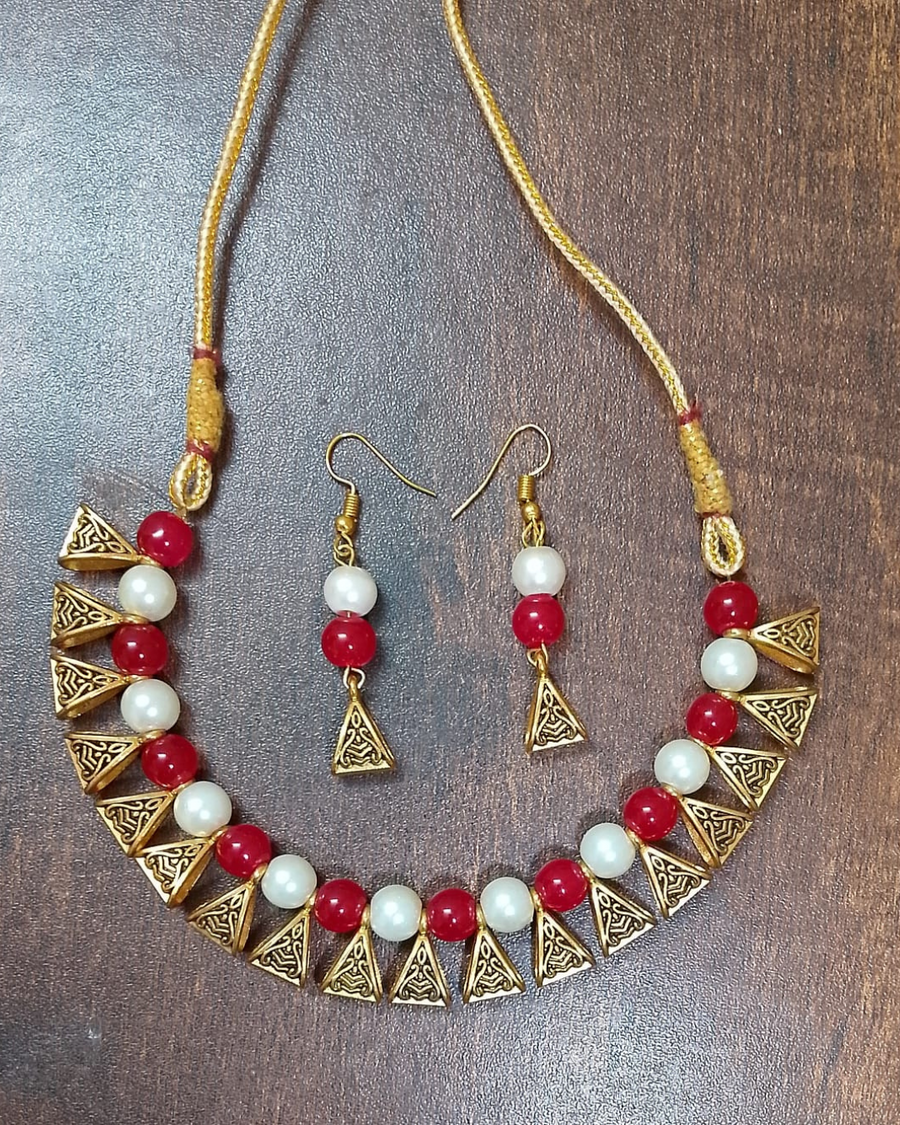 Red & White Beads Necklace